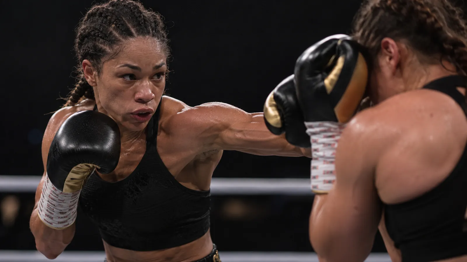 Article-specific boxing training image