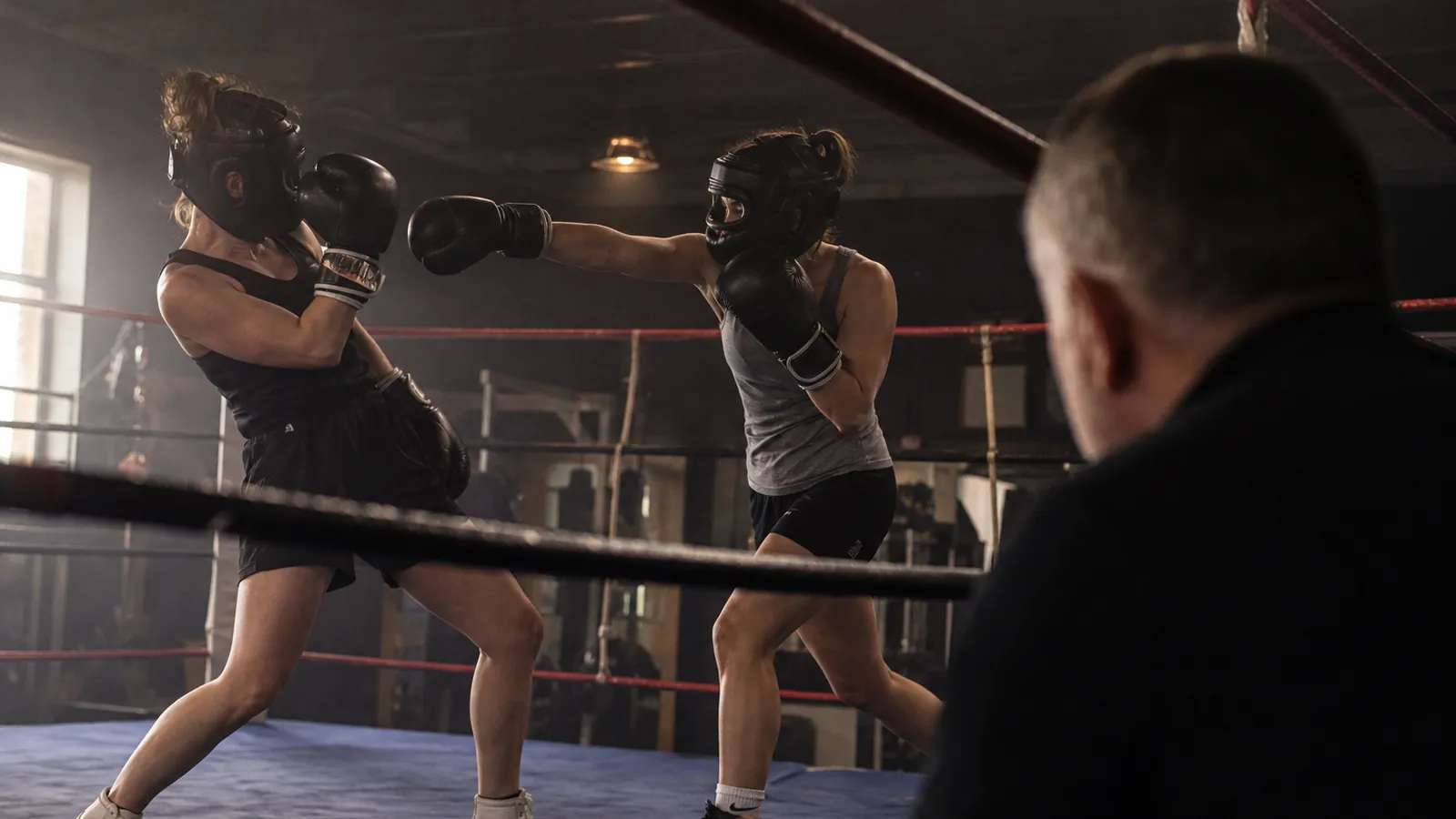 Article-specific boxing training image