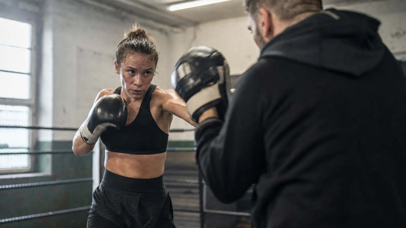 Article-specific boxing preparation image