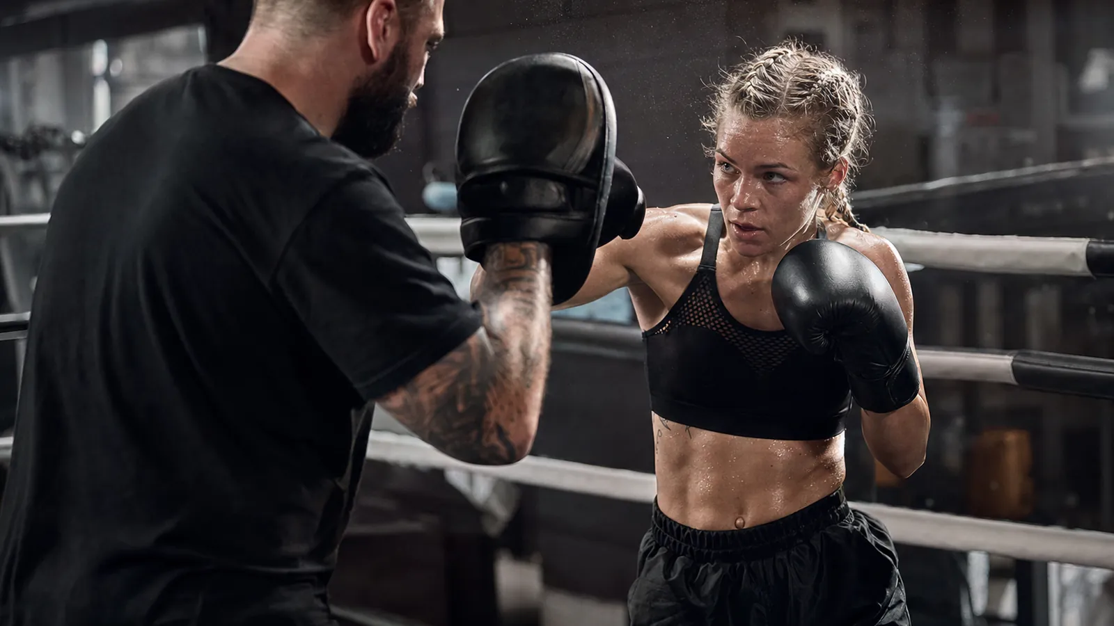 Article-specific boxing training scene for this guide