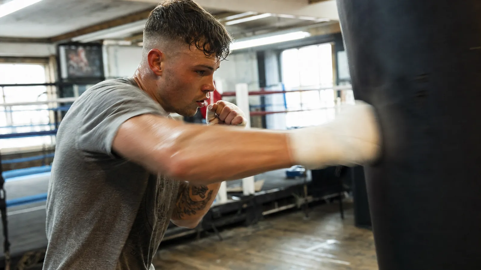Article-specific boxing preparation image