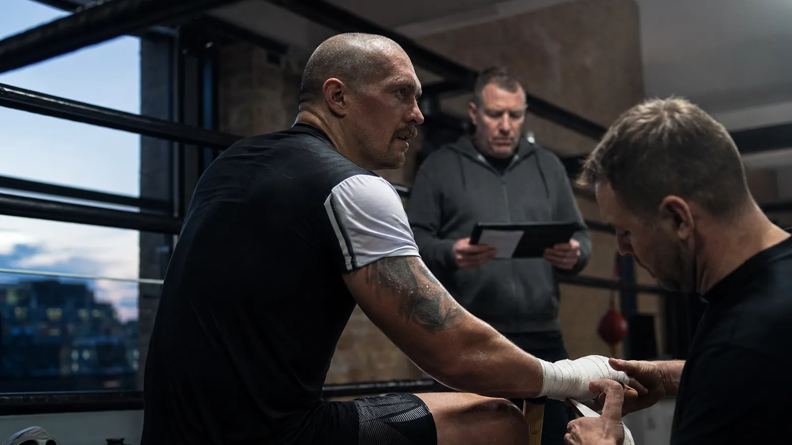 Article-specific boxing preparation image