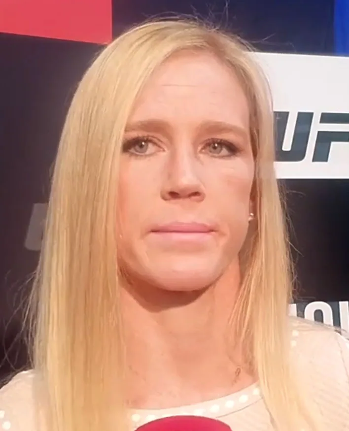Holly Holm fighter photo