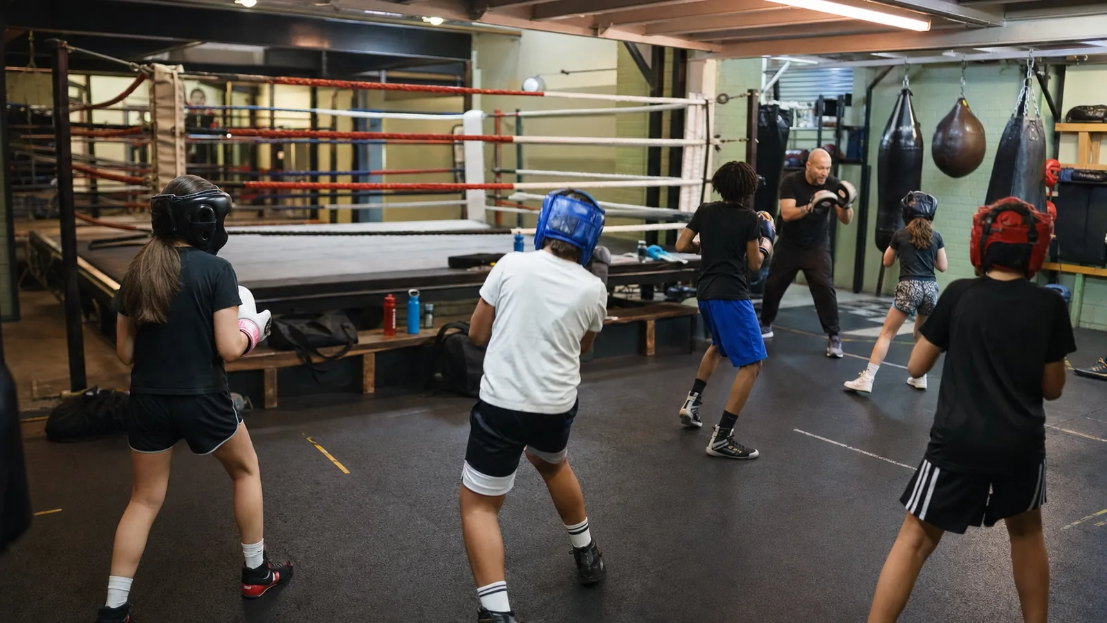 Kids boxing training in Kidbrooke