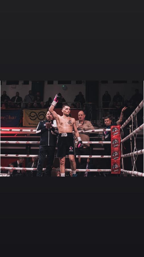 Professional boxing at Honour & Glory - photo 11