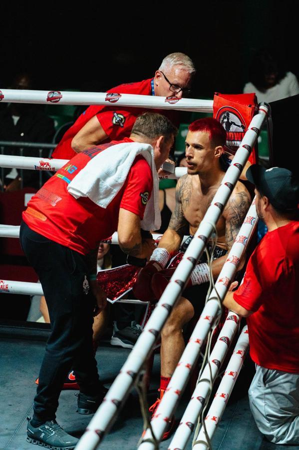 Professional boxing at Honour & Glory - photo 17